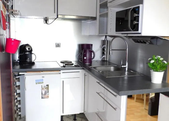 Appartamento - 3 Pièces Proche Avec Piscine Et Tennis - Fr-1-487-303 *