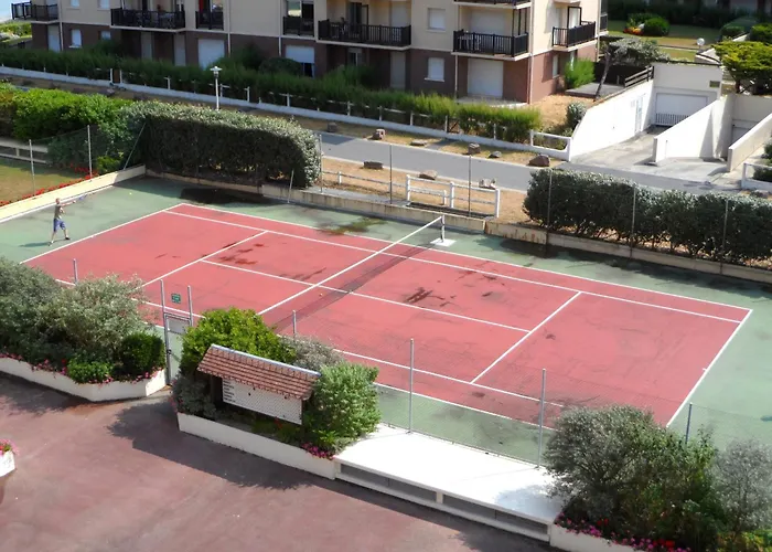 - 3 Pièces Proche Avec Piscine Et Tennis - Fr-1-487-303 *